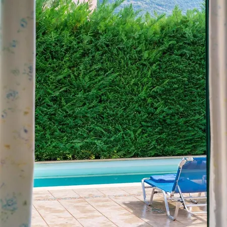 Apartament Dafni *