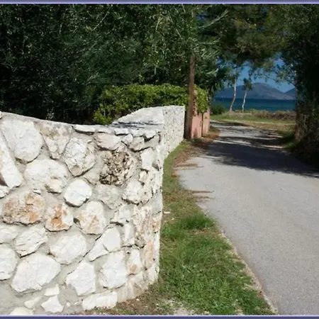 Apartman Dafni Számi